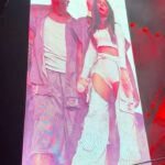 Nicki Nicole Instagram - AYER NO FUE UNA NOCHE MÁS, AYER FUE LA NOCHE MÁS HERMOSAAAA DEL MUNDOOOO🇦🇷😭😍 GRACIAS POR TANTO AMOR!!! 💕💕💕💕 NOS VEMOS EN DICIEMBRE BUENOS AIRESSS PARA CERRAR EL AÑO DE LA MEJOR MANERA ❤️‍🔥 📸 @mazza.ph Movistar Arena Argentina