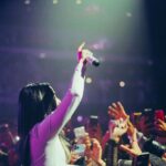 Nicki Nicole Instagram - URUGUAY 🇺🇾 INOLVIDABLE NOCHE LA QUE VIVIMOS AYER!! GRACIAS RECIBIRME CON TANTO AMOR🤍 LOS AMOOO QUE MANERA DE GOZAR!!! 😍❤️🎶 📸 @mazza.ph Antel Arena Montevideo