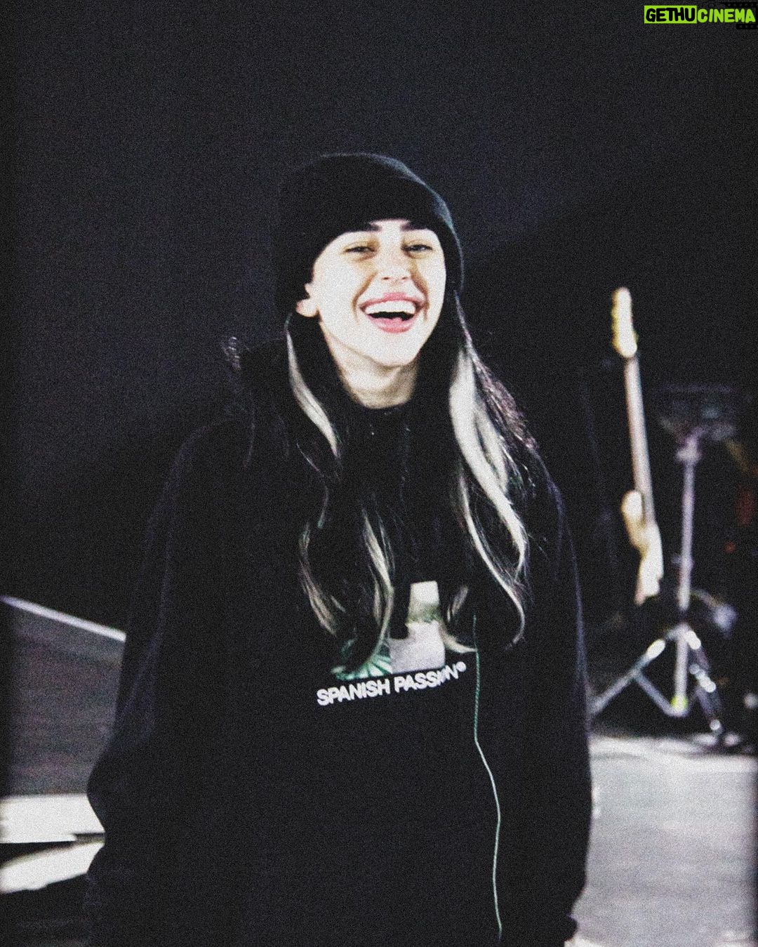 Nicki Nicole Instagram - ensayando con el ALMA para los mágicos shows que se vienen 💖 no puedo estar más felizz <3 en qué fecha te veo??? 😍 📸 @jesspraznik