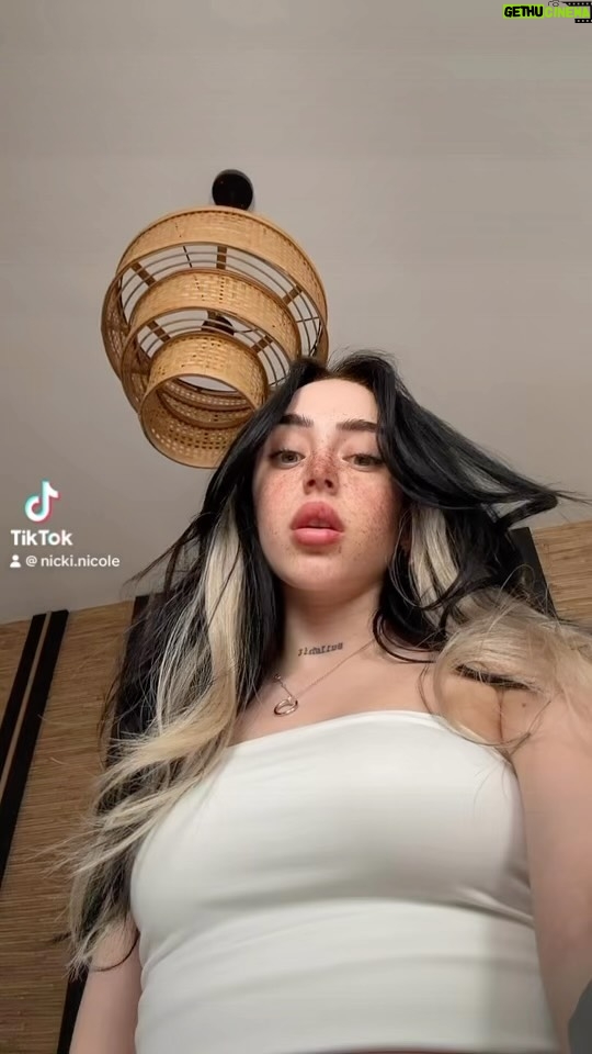 Nicki Nicole Instagram - ASIQUE DI DISPARAAA APÚNTAME Y DISPARAAAA