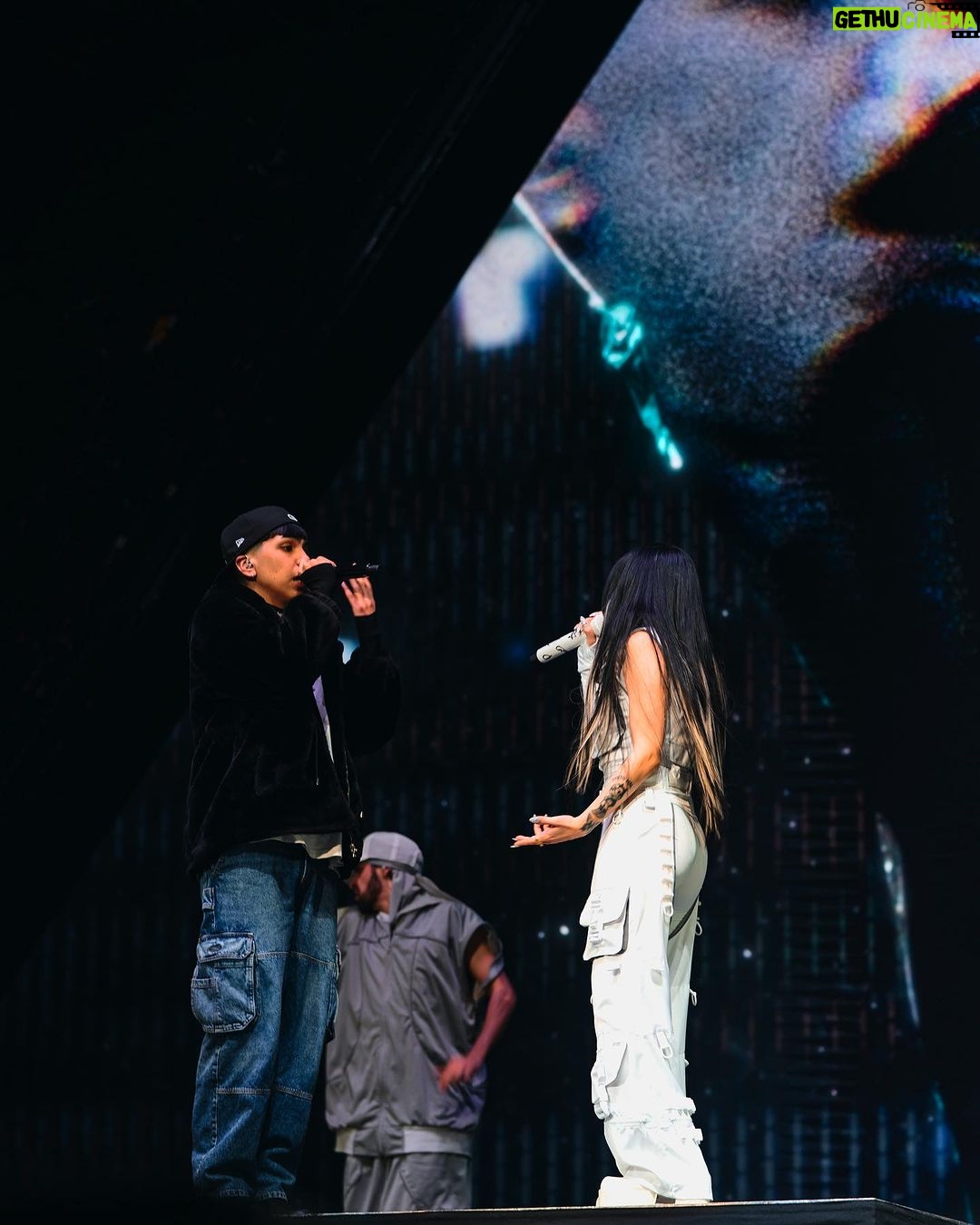 Nicki Nicole Instagram - inmortalizando los momentos desde el alma ❤️🔥 La noche de ayer es la que contaré en anécdotas como la mejor de mi vida 😭💕LOS AMO CON TODO MI CORAZÓN ARGENTINA🇦🇷🤍 GRACIAS POR HACERME TAN FELIZ❤️🩹❤️🩹❤️🩹 📸 @mazza.ph 📸 @pilarmmiranda 📸 @marianapoint Movistar Arena Argentina