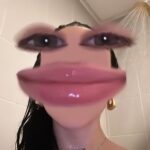 Nicki Nicole Instagram - ESTOY MUY EMOCIONADA POR TODO LO QUE ESTA PASANDO ESTE AÑOOOOOOO🥺 ESTOY VIVIENDO ALGO HERMOSO. EL AMOR QUE LE ESTAN DANDO A ALMA ES MUY LINDO 💕 PARA MI FUE MUY IMPORTANTE ABRIR MI CORAZÓN Y SABER QUE TANTOS DE USTEDES LO HICIERON PROPIO Y SE SINTIERON IDENTIFICADOS. ES LO MAS LINDO QUE PUEDE VIVIR UN ARTISTA SE LOS JURO😭💝 SE VIENE LA QUINTAAAAA MAÑANA PREVENTA 10 AM 🇦🇷 SANTANDER AMEX❤️‍🔥❤️‍🔥❤️‍🔥❤️‍🔥