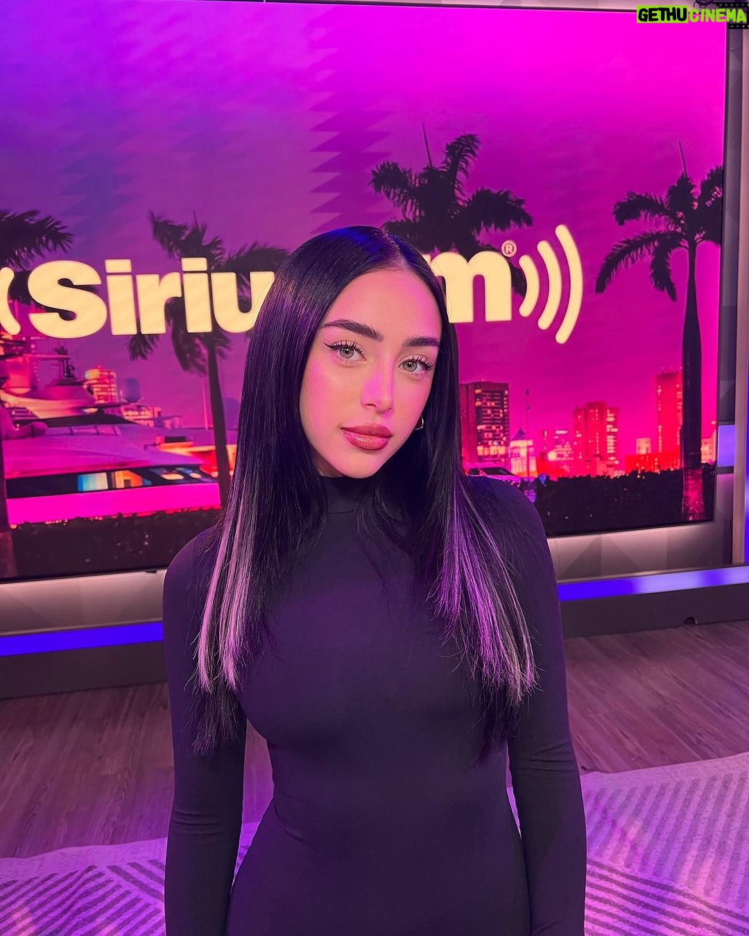 Nicki Nicole Instagram - en casaaa @siriusxm 💕💕💕💕💕💕💕💕💕 Miami, Florida