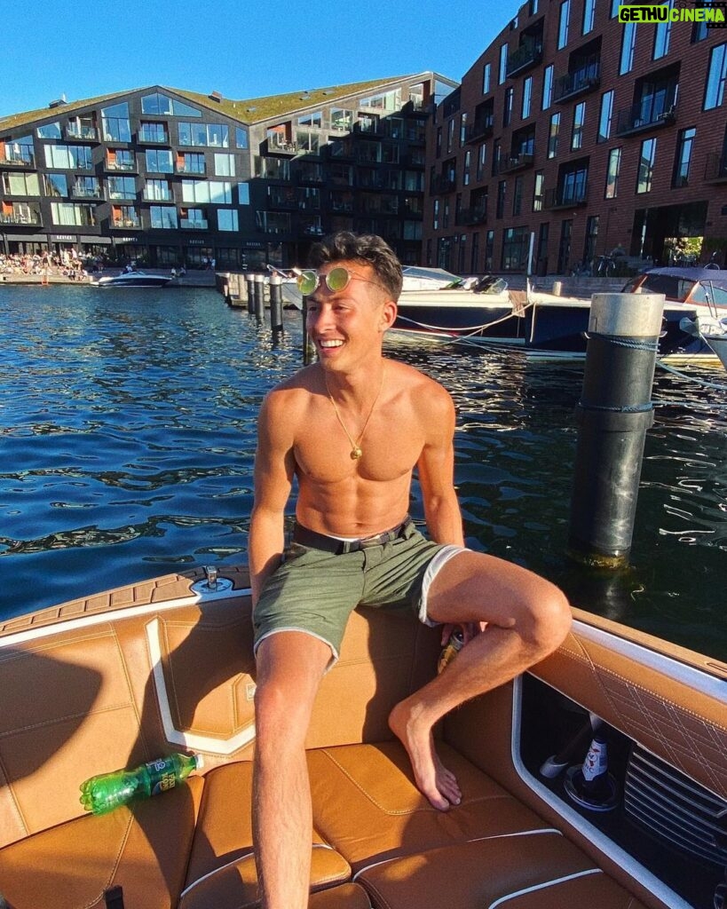 Nicky Andersen Instagram - H O M E 🇩🇰 Copenhagen
