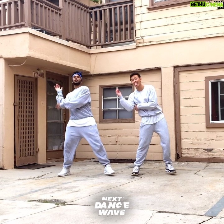 Nicky Andersen Instagram - We did this fun little choreography for you all to learn💙Go check our FREE tutorial on @timorworld 's IGTV!⁣ ⁣ We are doing this to support everyone at home during quarantine! #quarantinesupport @nextdancewave⁣ ⁣ @timorworld gives everyone the chance to dance at home during this quarantine. He uploads a new online dance tutorial on his IGTV everyday at 3pm. There are 10+ videos online already. Different styles and different teachers! Go check them out! Thnx @nextdancewave for including us in the movement.