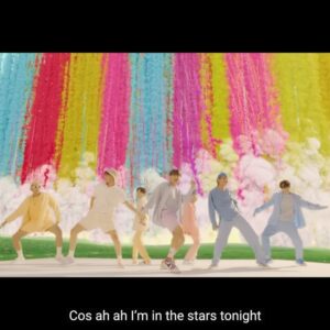 Carla Siesbye Instagram - Someone pinch me...Super grateful to announce I had the honor of working on the choreography for this Music Video 😭😍 ⁣
⁣
Since I moved to Los Angeles I dreamed of choreographing for @bts.bighitofficial simply because I love their work and working with them doesn’t get any bigger - in only 2 days the video reached 150 million viewers😱⁣
⁣
Thanks to BIG HIT ENTERTAINMENT & @sonsungdeuk for the collaboration, my skeleton crew, assistant @michelpsian and last but not least my incredible agency @msaagency 💛 #BTS #choreographer #army #nickyandersenchoreography