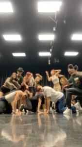 Nicky Andersen Instagram - So how’s rehearsals going? - here’s our answer 😎 Credit: @thequickstyle