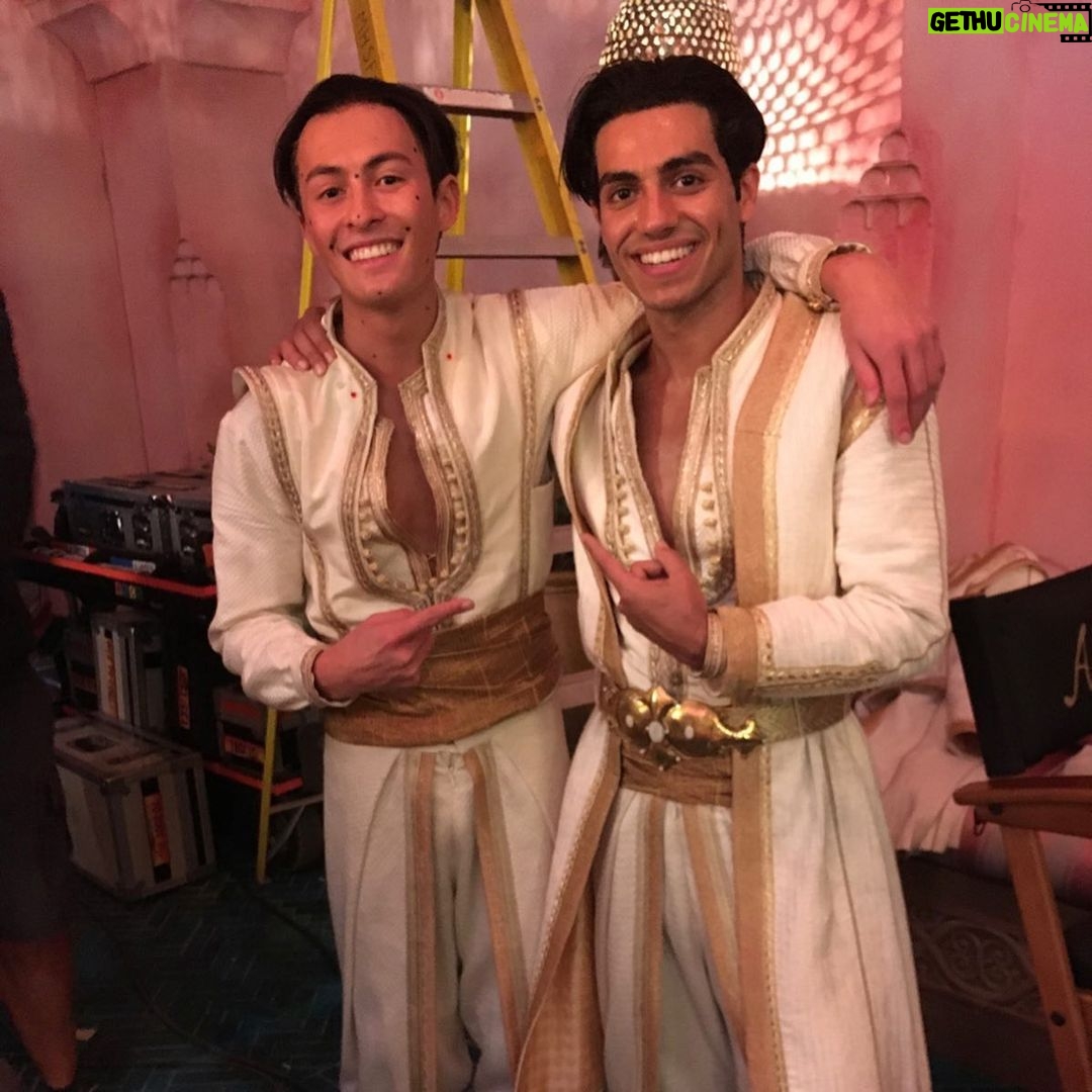 Nicky Andersen Instagram - One year ago my life changed 🧞♂️... All due to this amazing man @jamizzi ✨ Back in 2017 I heard about an Aladdin audition in London. I had no agency, and had never worked abroad.. all I had was a few YouTube videos - Unfortunately I couldn’t make it to the audition, because I was going on a family trip in Thailand, but I still figured I would take the chance and send a link to an agency called @rndcreatives hoping that it would be handed to Jamal who was choreographing. It was a long shot, since it was a world wide audition with thousands of applicants.. Somehow my footage landed in Jamal’s hands and he choose me without seeing me in real life.. I cut my vacation short and takes the first flight to London to work on Aladdin - hence, why my first rehearsal was in a Hawaii shirt (see the last pic)🤣🤦🏽♂️ and the rest is history. Love you Jamal <3 also sending lots of love to my sis @leahhill_dancer, who I got to share this journey with <3 Agrabah