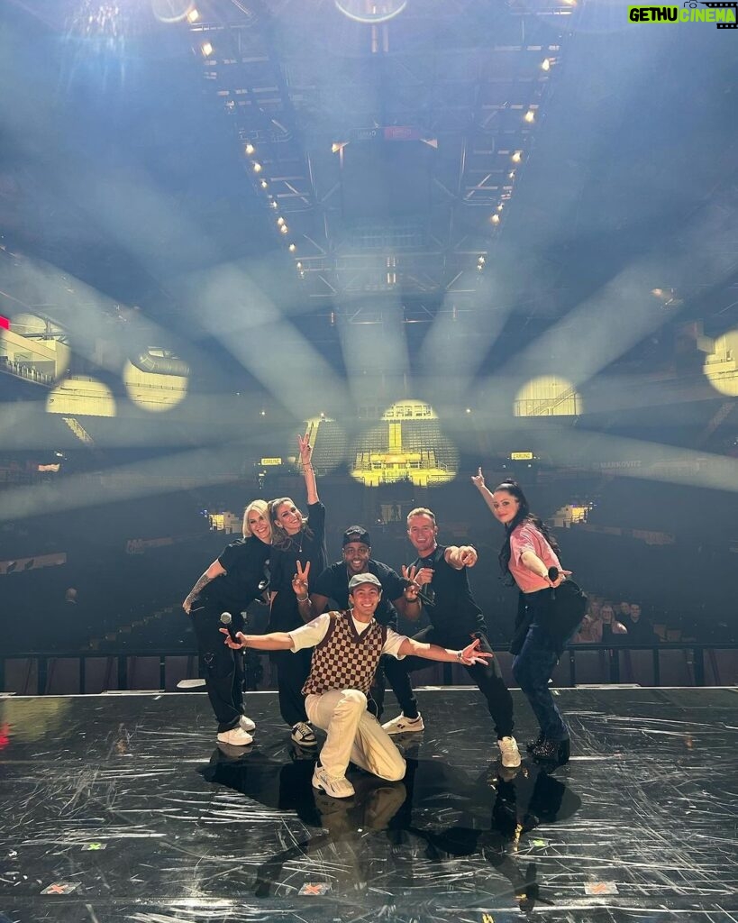 Nicky Andersen Instagram - I love my job! 🥹 A dream of mine came true when I was asked to choreograph the sold out tour for @sclub 💙 It has been an absolute blessing to meet these amazing human beings, and I’m actually really gutted that I won’t be seeing their beautiful smiles on a daily basis - but with that being said I know 50.000+ incredible fans has now experienced their warm hearts on stage, which makes me happy. From the bottom of my heart I love you & thank you @sclub @jo_omeara @msrachelstevens @london_citiboy @misstinaannbarrett & @mrjonathanlee82 🫶 I know this has been a tough journey, but I also you know, that you have a beautiful friend, Paul Cattermole, who is very proud of you 🕊️ A special thanks to the team around: Simon Fuller, @simonellismusic, @pauldomaine @gaylanoon @madeleinebowdenstyle @johnpryer & @bkarkar for creating magic ❤️ #nickyandersenchoreography #sclub O2 Arena London