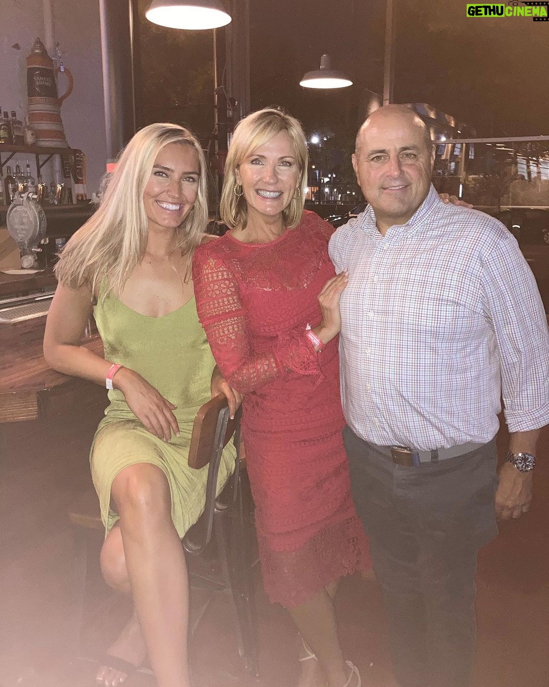 Nicole Kornet Instagram - I’m the blonde one! Fassler Hall Little Rock
