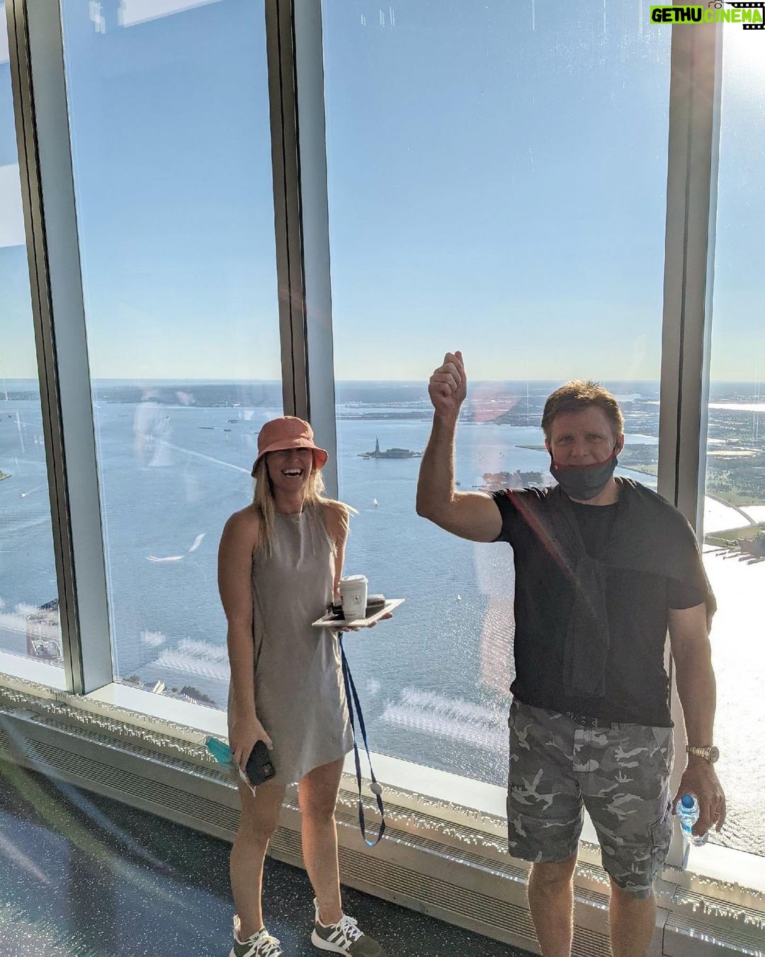 Nicole Kornet Instagram - Where does one go after their last day on set in Philadelphia? New York City. The Freedom Tower NYC