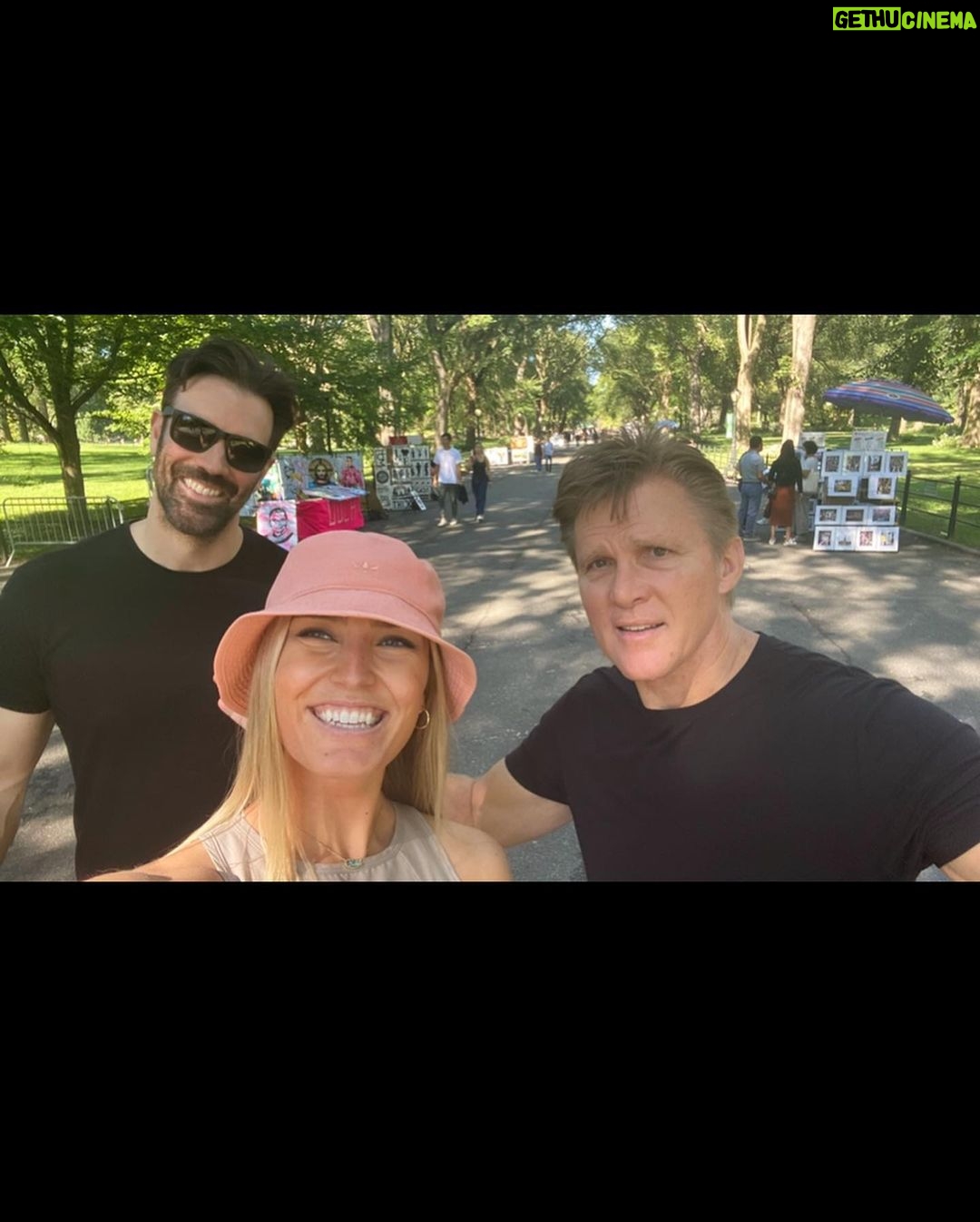 Nicole Kornet Instagram - Where does one go after their last day on set in Philadelphia? New York City. The Freedom Tower NYC