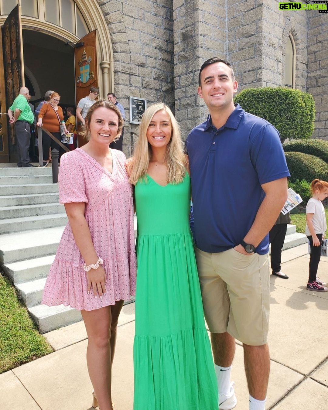 Nicole Kornet Instagram - We gonna rock down to Electric Avenue. Electric Cowboy Little Rock, AR