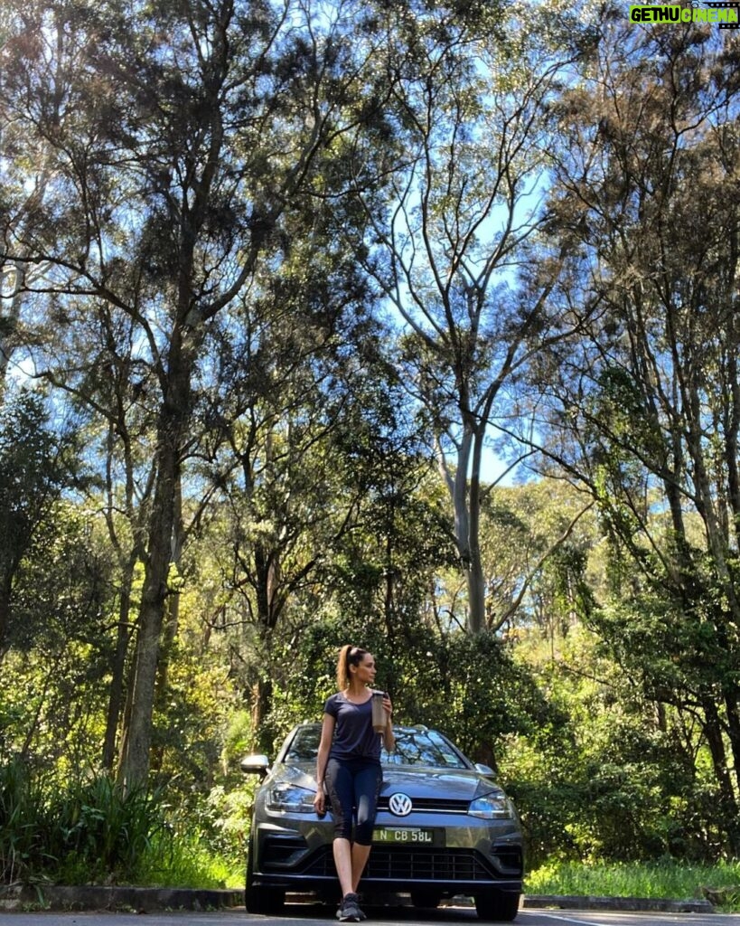 Nicole da Silva Instagram - On days like this, we play in the shade. What’s your Summer M.O? @altovolkswagennorthshore ☀️