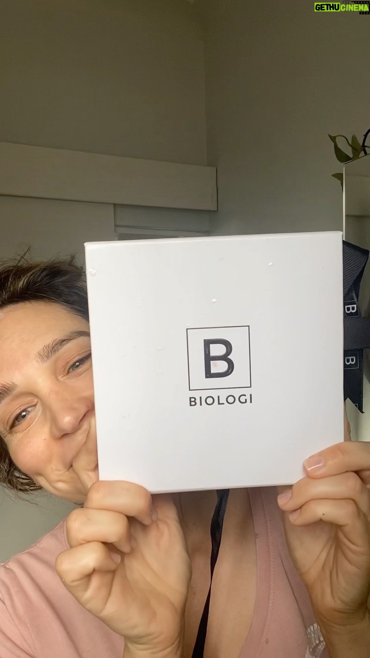 Nicole da Silva Instagram - How Green is your Routine?! Ok Loverrrs, if youโre not TerraCycling your bathroom and beauty bits, they are probably going to landfill. Even with this โป๏ธ, most beauty packaging cannot be recycled by kerbside pickup ๐ซ But fear not! This is what you can do ๐ ๐ ๐คฉ ๐ซ Switch to a bar products and non-plastic packaging. I use @seendandsprout cleanser & tinted sunscreen (itโs also reef safe huzzah ๐ ). ๐ซ Switch to brands who @terracycleaus like @biologiserum who give you 15% off through their terracycle program! I ๐ their face serums ๐คค ๐ซ Or try innovative brands like @emmalewisham who are circular designed and TOTALLY waste free!! I ๐ their Supernatural Face Cream for the colder months. You can also buy locally made or write to your favourite brands and ask them to switch to sustainable or circular packaging asap! #FuckMars #WeGotThis๐๐ ID: Nicole is in her bathroom, washing her face and applying various products to her skin.