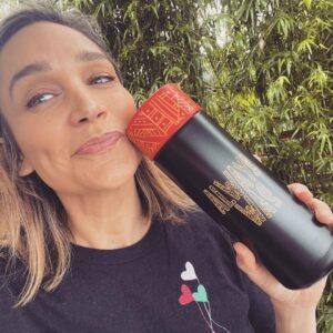Nicole da Silva Instagram - FOLLOW UP TO MY LAST POST:

Or, buy YOURSELF a gift with meaning👇🏼

1. An #ULURUSTATEMENT from the Heart Tee. Raise awareness to have a First Nations Voice to Parliament @ulurustatement @theiconicau 💛🖤❤️

2. Get yo’self a killer @frankgreen_official #AlwaysWasAlwaysWillBe Reusable Water Bottle from one of my faves @clothingthegaps 🌏 👊🏼

3. Or some very cool @havaianas.australia thongs/flip flops designed by the ever-excellent @lukejohnmatthewarnold which will raise funds for the Port Macquarie Koala Hospital 🐨 🌳 

Let’s use our 💰 for the common good 😊 

ID: 1st photo Nicole wears a TShirt that says “We Support The Uluru Statement”. 2nd photo is Nicole pulling a funny face with a reusable water bottle that says “Always Was”. 3rd, is a video of a box opening with a pair of colourful thongs/flip flops inside.