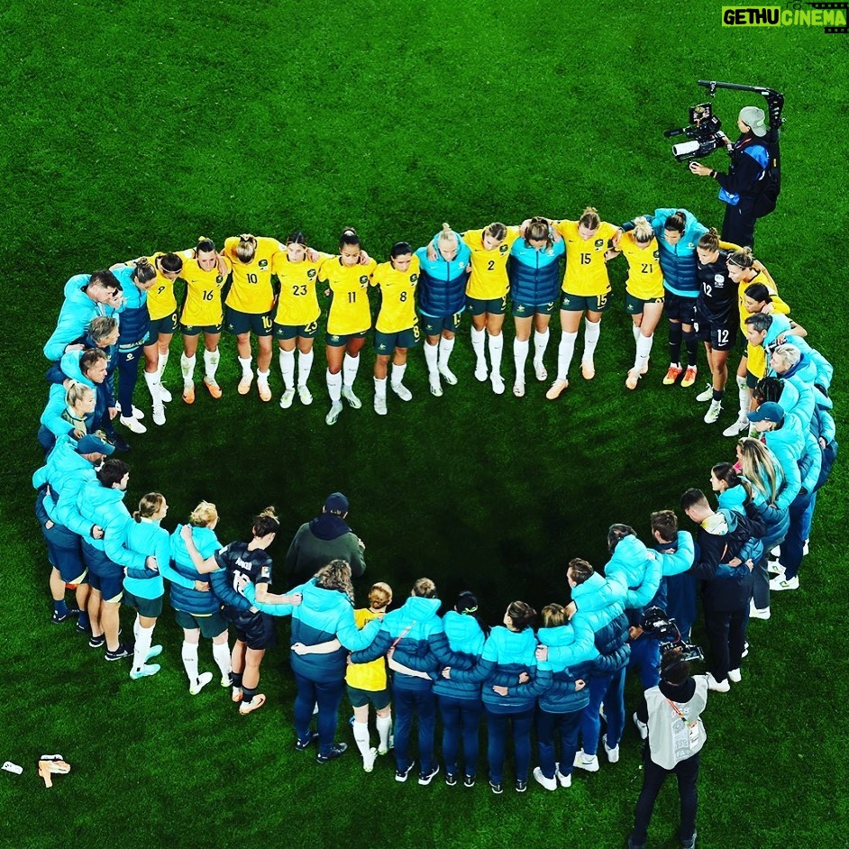 Nicole da Silva Instagram - Sums it up perfectly @matildas 💚💛💚