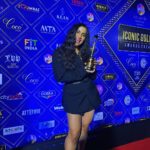 Nikhita Gandhi Instagram – Thank you @iconicgoldaward for honouring me with Best Playback Singer (Female) for the song ‘Tere Pyaar Mein’ from Tu Jhoothi Main Makkaar 🏆🫶🏻

Always grateful to @ipritamofficial and his entire team for such an incredible journey!
 The magic is forever real collaborating with @ipritamofficial @arijitsingh @amitabhbhattacharyaofficial ♥️♥️♥️♥️

#terepyaarmein #nikhitagandhi #iconicgoldawards #tujhoothimainmakkaar #luvranjan #pritam #arijitsingh #amitabhbhattacharya Taj Lands End, Mumbai