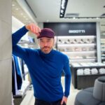Niki Iliev Instagram - За първи път с каскет 🕺 @bigottibulgaria Сердика Център