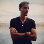 Niki Iliev Instagram - On set @s.reka.na.sarceto #director #tvseries #vidin 📸 @petyanikolova_ Vidin
