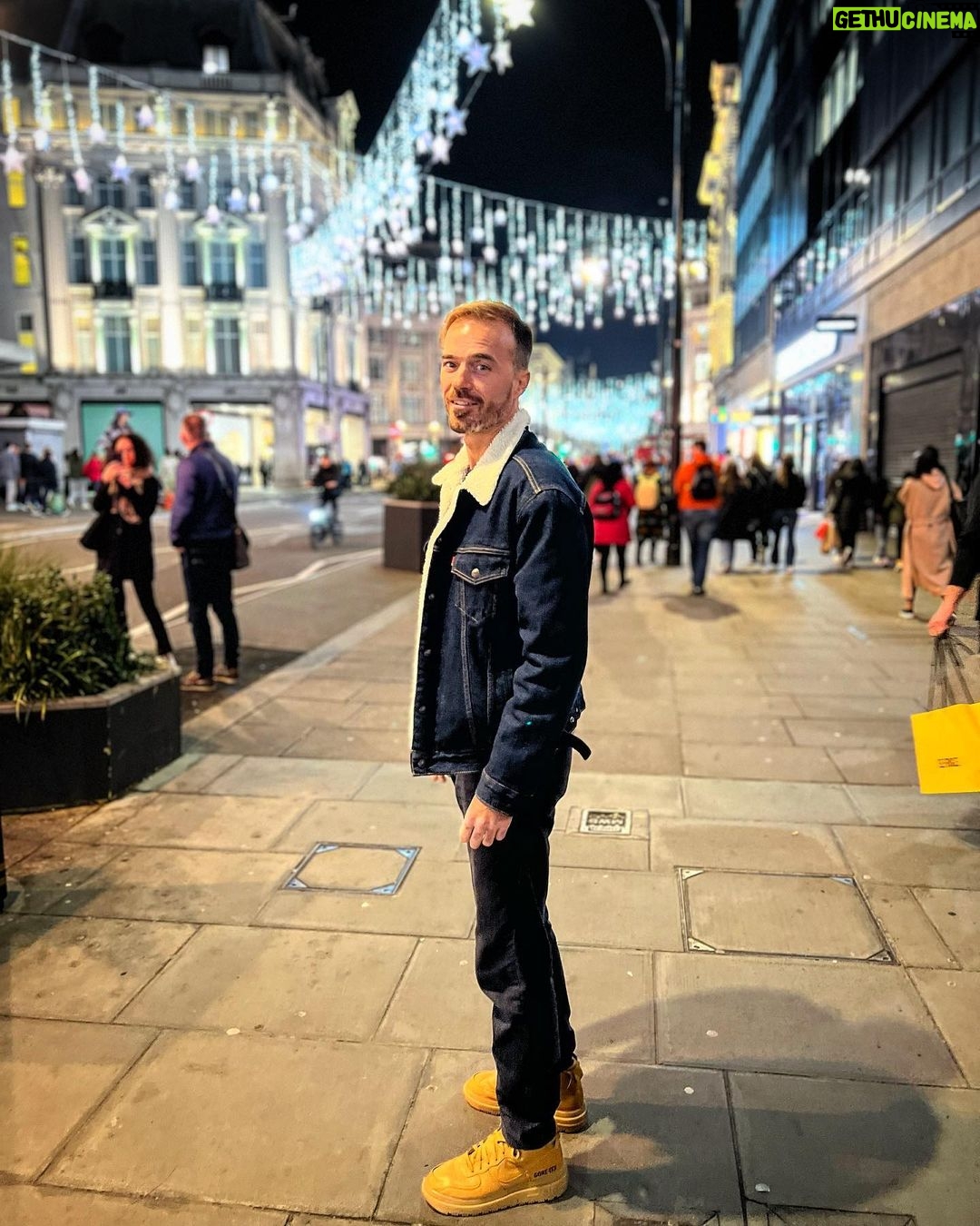 Niki Iliev Instagram - Лондон🤘 @the_reunion_movie довечера 20ч Ondaatje Theatre, Royal Geographical Society @orlinpavlov London, United Kingdom