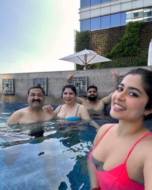 Nikita Sharma Instagram - Some special moments to begin 2024 🩵