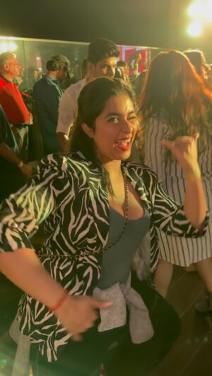 Nikita Sharma Instagram - 3 outfit changes later, I was finally comfortable enough to dance my heart out and welcome 2024!!! 💥✨🥂
