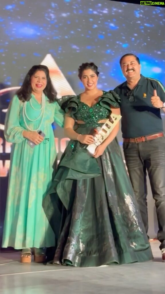 Nikita Sharma Instagram - This is one for the books. Truly truly one of the most special feelings having my parents be present at an award show. ♥️ Blessed beyond belief to be able to share such amazing and magical moments with 2 of the most important pillars of my life! 🥹♥️ Nothing without them. Everything with them! ✨🧿🙏🏻 Gown from @amadicoutureofficial HMU by @makeupbyemmarai #feelitreelit #explore #feature #award #blessed #grateful #humbled #thankful #parents #love #hasshass #trending Mumbai, Maharashtra