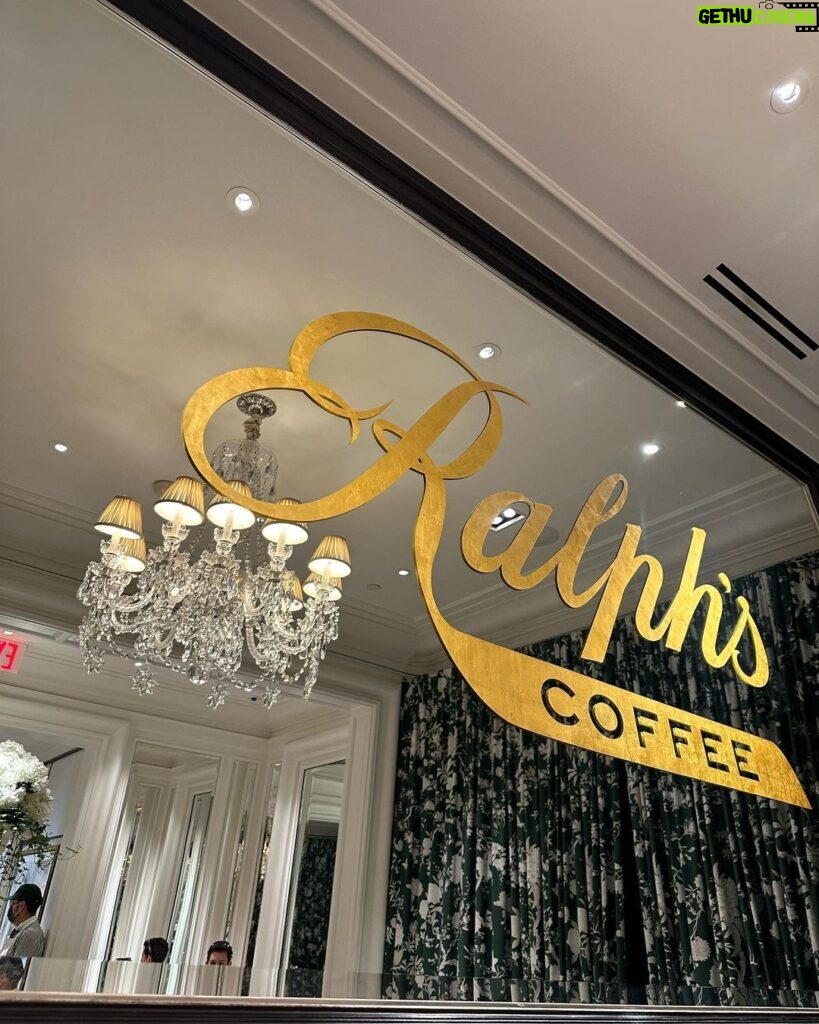 Nikita Sharma Instagram - There was something magical about this time. When I picked up my cup of coffee at the iconic @ralphscoffee on 888 Madison Ave, NYC ♥️ I stayed in New York alone for a month and I have had some amazing mind blowing experiences. I’ve always wanted to visit Ralph’s coffee and experience the class and beauty. And the day it finally happened, I was so calm and serene from within. Simply because, to me it wasn’t just a cup of coffee, it was a goal achieved on my bucket list. The goal of visiting and touring through New York solo and for a whole month. Ralph's Coffee