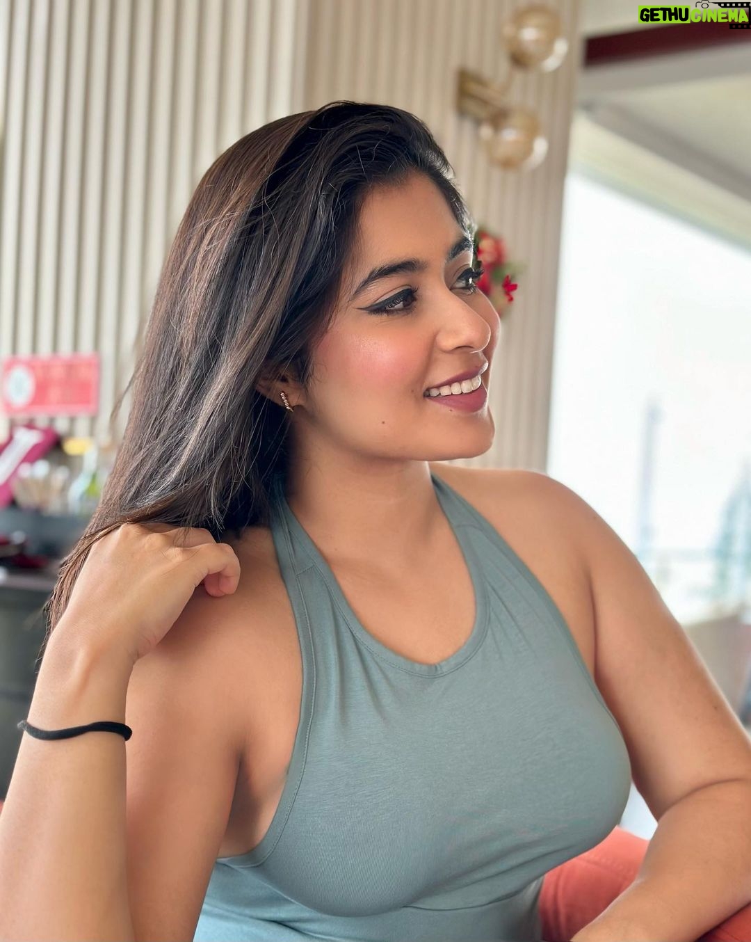 Nikita Sharma Instagram - Days with parents are the BEST kind of days. ♥️🧿 The last video is 🥰