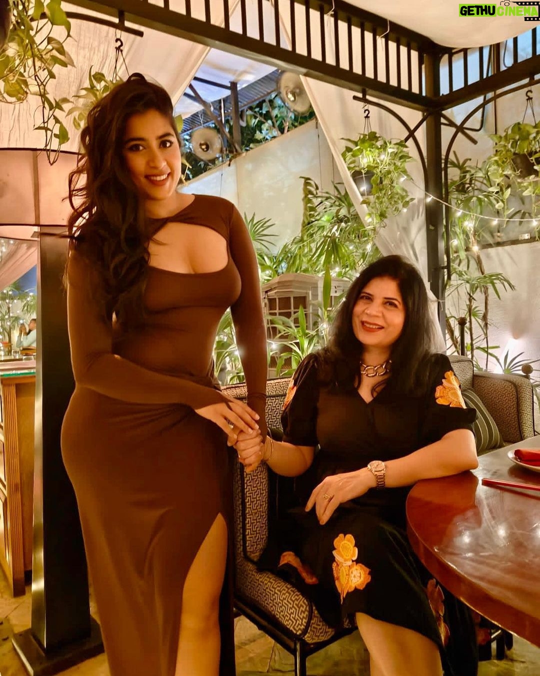 Nikita Sharma Instagram - One of the most beautiful things about growing up is that you start to see your mom not just as a mother, but as a woman. You start to see how she faced life and was once a young girl herself with dreams and wishes. It makes you connect with her on a whole entire deeper level. That’s when 2 women find friendship in their relationship. Finding this connection with my mother over time has been such a beautiful gift! ♥️ Time is a wonderful thing when it does lovely things like this. Mumbai, Maharashtra
