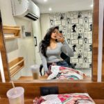 Nikita Sharma Instagram - Outtakes from a shoot day yesterday 🎬🎥 Couldn’t decide between 1 and 2.. which one do you like? 🩶 Mumbai, Maharashtra