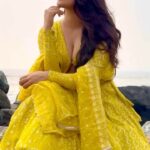 Nikita Sharma Instagram - Striking like the golden yellow sun, the Navratri series continues. 💛 Here is look 5 from @fittingroomcouture ✨ #feelitreelit #festive #festivity #festivalseason #navratri #navratriseason #golden #lehenga #yellow #indian