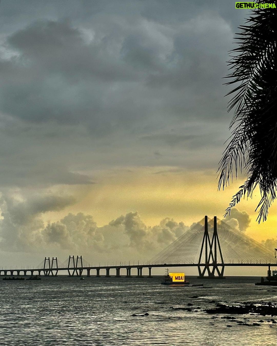 Nikita Sharma - 202.3K Likes - Come spend a day in Bandra with me ♥️☺️
There are 2 sets of “Before & After”s for you in this post 🌧️🙈