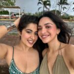Nikita Sharma Instagram - Come spend a day in Bandra with me ♥️☺️ There are 2 sets of “Before & After”s for you in this post 🌧️🙈 Bandra West