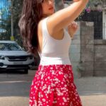 Nikita Sharma Instagram – Aap kaisi ladki hai Kammo Ji? Mumbai, Maharashtra