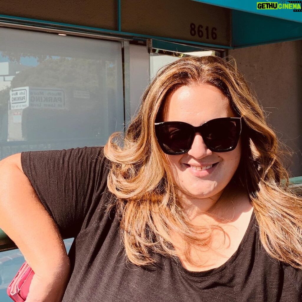 Nikki Blonsky Instagram - Big, Blonde and Beautiful. Thanks @craiggangi for the amazing new look! If you are in LA make sure you check out his salon! Salon Industrie