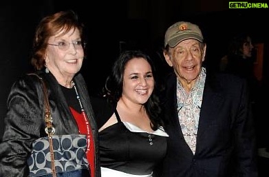 Nikki Blonsky Instagram - The world lost an amazing and epic soul today. I am heartbroken to hear of the passing of Jerry Stiller. You were an amazing man, with such a kind heart and so much spunk. I will always look back at our time together on and off set with such fond memories. Sending so much love and well wishes to Ben and his family.