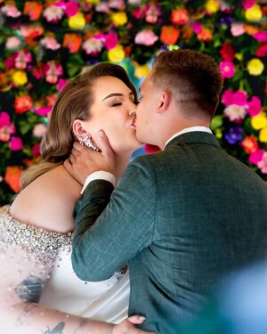 Nikkie de Jager Instagram - 06-09-2022 💍 Mr. & Mrs. Tutorials 👩🏼‍❤️‍👨🏼 can’t wait to show you the full story time video NEXT WEEK! 💕