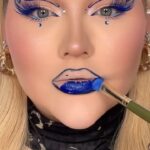 Nikkie de Jager Instagram - okay, but I’m actually in love with this 💙 trend by @madalinepompeii 💫 liner inspired by @maytahmi