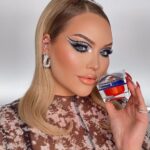 Nikkie de Jager Instagram - me and my bestie 😇 more and more people are falling in love with our @nimya Where It All Starts Cream and I couldn’t be more proud ☺️🧡💙 it’s a real game changer! ✨ thank you for trusting and believing in me… I love you!