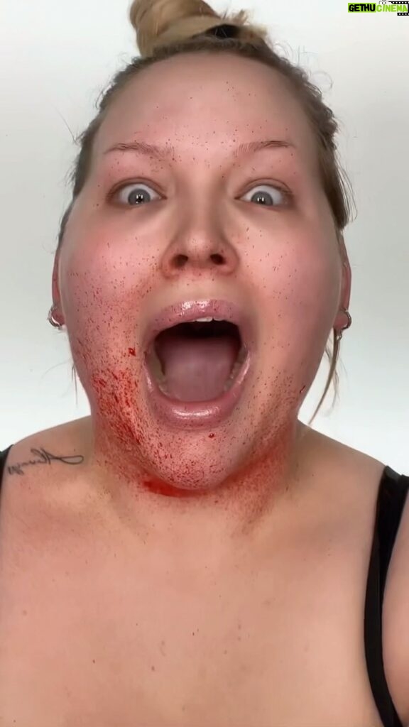 Nikkie de Jager Instagram - ⚠️ TW: fake blood ⚠️ pov: you’re about to start your day, but someone else has different plans with you…