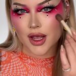 Nikkie de Jager Instagram - it’s the ✨slow zoom✨ for me 😇 makeup inspired by @makeup.lois + @alexandraclare