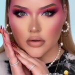 Nikkie de Jager Instagram – can we tag @dojacat so she sees? 🧜🏻♀️✨ my @beautybaycom palette is still available! do you have it yet? 👀 get it while you can! 💕 look ib: @manthony783