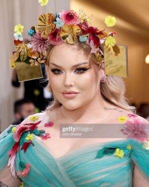 Nikkie de Jager Instagram - PAY IT NO MIND 🏳️‍⚧️ when I got asked to join the Met Gala(!!!!!) I knew I wanted to pay homage to a trans icon who was at the forefront of the Stonewall Riots… Marsha P. Johnson paved the way for so many of us, and I hope I made my community proud tonight 🥺 this night has been so incredibly surreal…. I can’t wait to tell you EVERYTHING!!!!!! 💕 WE DID IT GUYS!!!!!!!! thank you so much @youtube & @derekblasberg for this insane night.. I’ll forever be so grateful!
-
Products Used:  @maybelline + @nimya 
Hair: @mandynijland + @davidlopezzz 
Nails: @electanailart 
Styling: @marjabennenbroek 
Styling assist: @brandonmgarr
Dress: @edwin_oudshoorn