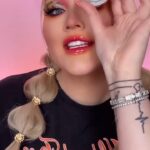 Nikkie de Jager Instagram - OBSESSED with this sound by @theofficialkristylee 🌈💓✨ what would YOUR picks be for the lyrics? 😳