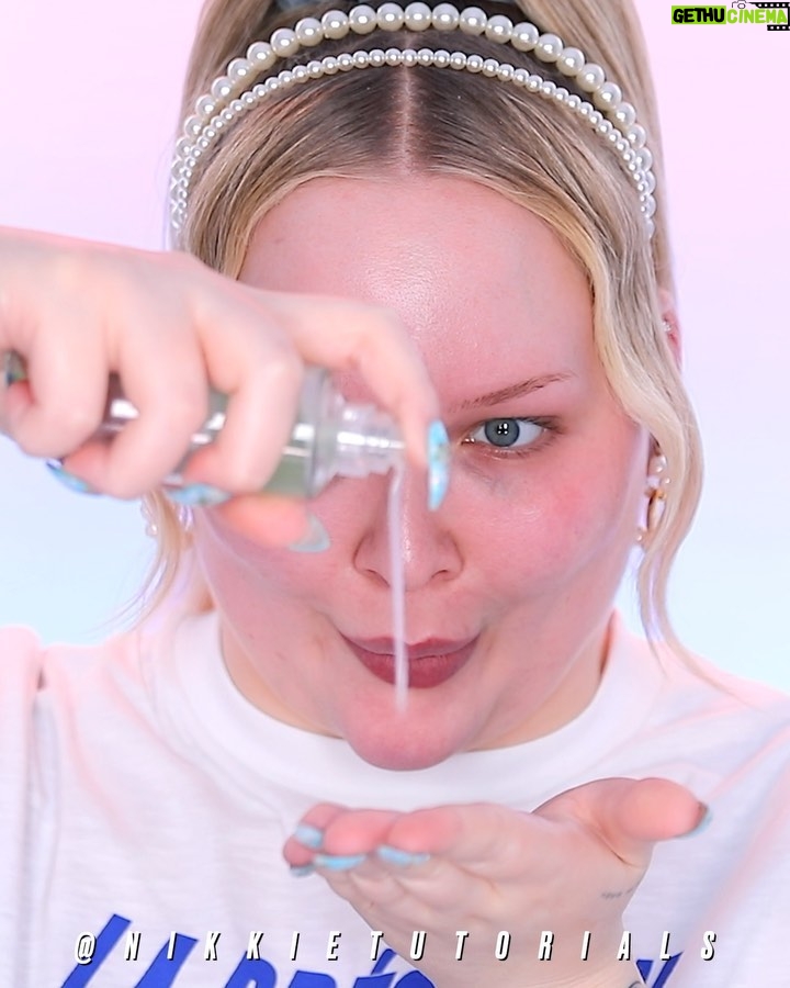 Nikkie de Jager Instagram - there’s an imposter among us 💚✨ who else is obsessed with Among Us?! Which color do you always go for? 😱 FULL video up on my channel ( LINK IN BIO! )