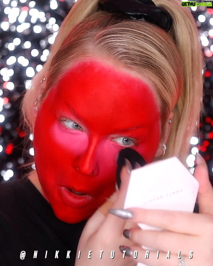 Nikkie de Jager Instagram - I really said 🔴👁👄👁🔴 FULL tutorial up on my channel ✨ link in bio!