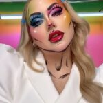 Nikkie de Jager Instagram - cooking up some fun Halloween looks! 😳🎃🖤 what do you wanna see from me this year?