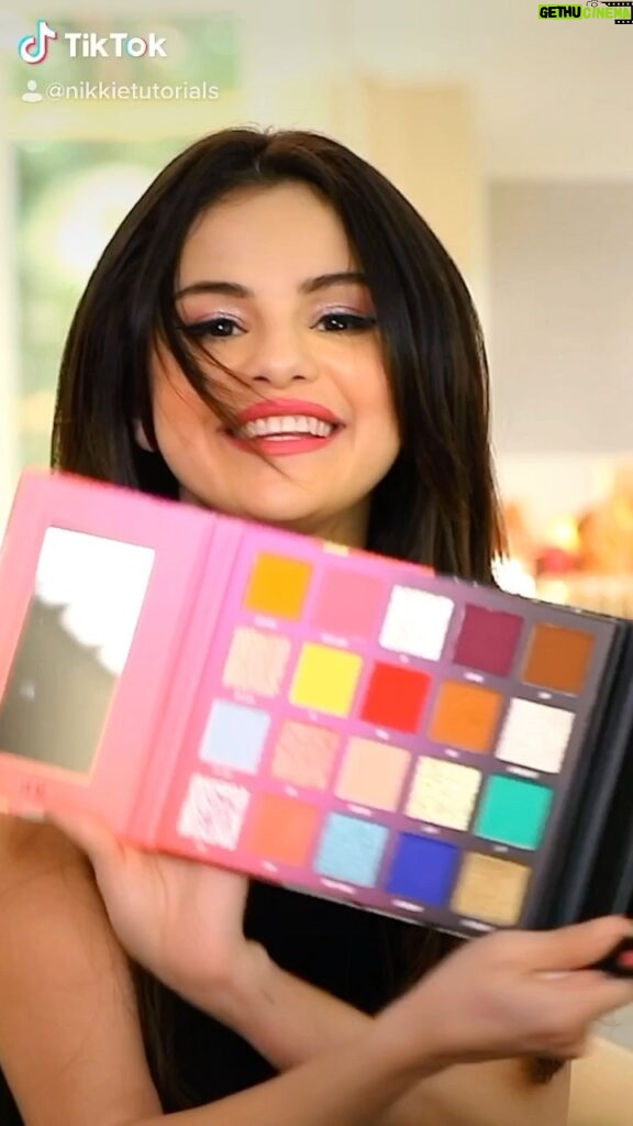 Nikkie de Jager Instagram - I still can’t believe @selenagomez used my palette and loved it 🥺💕 it is now BACK IN STOCK over at @beautybaycom (LINK IN BIO!)